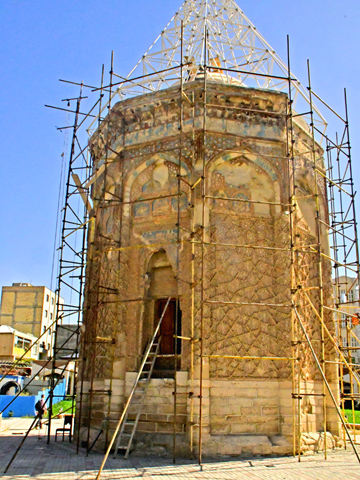 Gonbad-e Kabood, Gonbad-e-Kabud (Blauer Turm, Maragheh