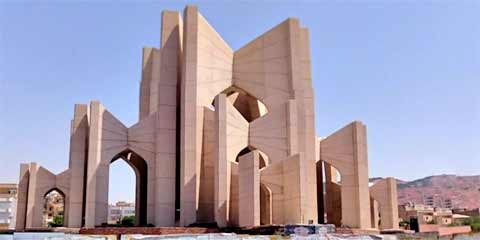 Ostad Shahriar Tomb آرامگاه استاد شهریار(مقبره الشعراء), Täbris