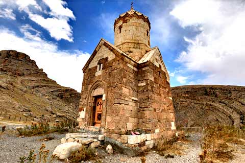 Kapelle von Dsordsor / Zorzor / Dzordzor / Ծոր Ծորի Սուրբ Աստվածածնի մատուռ / کلیسای زور زور