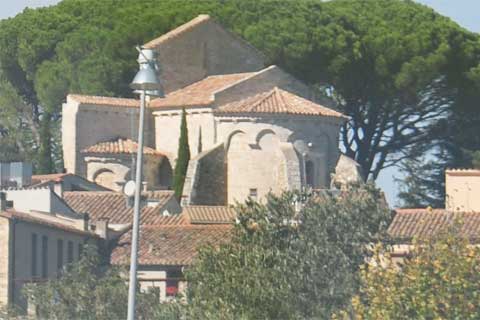 Besalu - Colegiata de Santa Maria