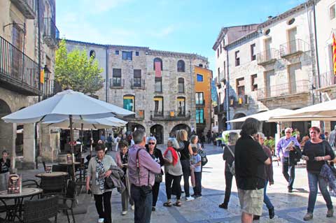 Besalú - Placa de la Llibertat