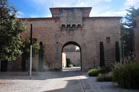 Monasterio de Santa María de Poblet - Golden Gate