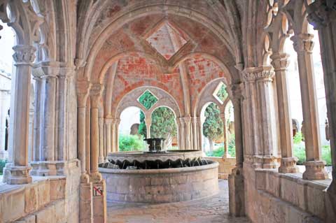 Monasterio de Santa María de Poblet Kreuzgang