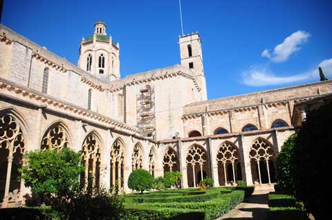 Reial Monestir de Santa Maria de Santes Creus - Kreuzgang