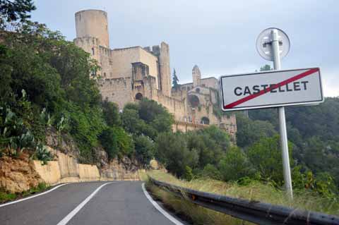 Castello mit Església Parroquial, Sant Pere de Castellet