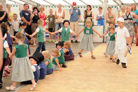 Programm der Kirmeskinder zum Familienfest Seebergen 2010