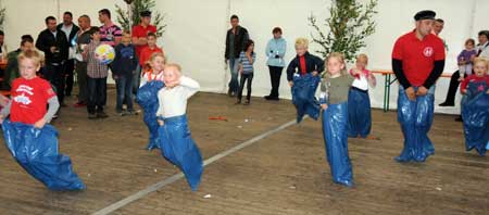 Sackhpfen - Kinderkirmes Niederzimmern 2011