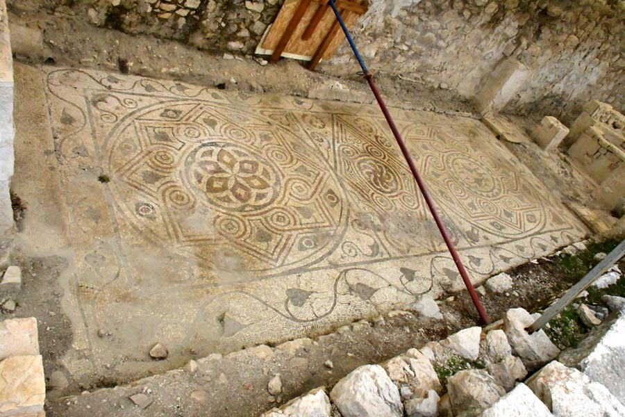 Arykanda Antik Kenti, vBazilika / byzantinische Basilika - Mosaik Arykanda Ancient City, Gebäuden unterhalb der Bazilika / byzantinische Basilika - Mosaik