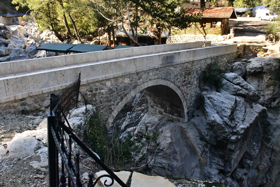 Kesmeboğaz Köprüsü / römische Brücke / Roman Bridge / Kesme Boğazı Mevki, Kemer Ovacık