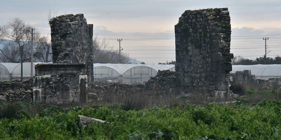 Limyra Antik Kenti, Bizans Kilisesi / Bischop`s church / Bishop Sarayı / Bischofspalast Limyra Antik Kenti, Bizans Kilisesi / Bischop`s church / Bishop Sarayı / Bischofspalast