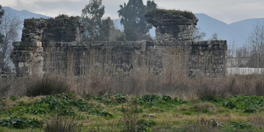 Limyra Antik Kenti, Hamam / Terme, Thermae, Südbad, South Baths an der byzantinischen Stadtmauer der Oststadt Limyra Antik Kenti, Hamam / Terme, Thermae, Südbad, South Baths an der byzantinischen Stadtmauer der Oststadt