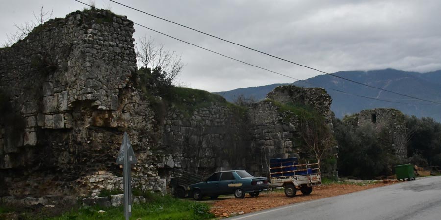 Limyra Antik Kenti, Bizans Surları / Byzantine City Walls / Byzantinischen Stadtmauer Limyra Antik Kenti, Bizans Surları / Byzantine City Walls / Byzantinischen Stadtmauer