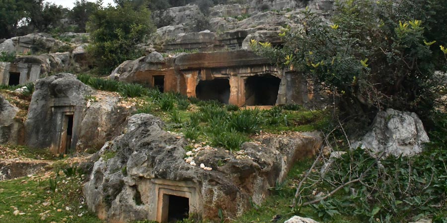 Limra Antik Kaya Mezarları, Rock Tomb - Nekropole / Nekropolü V von Limyra Limra Antik Kaya Mezarları, Rock Tomb - Nekropole / Nekropolü V von Limyra