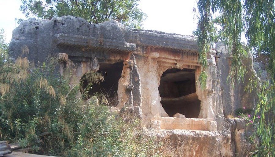 Kluwanimi Tomb in Theimussa Antik Kenti