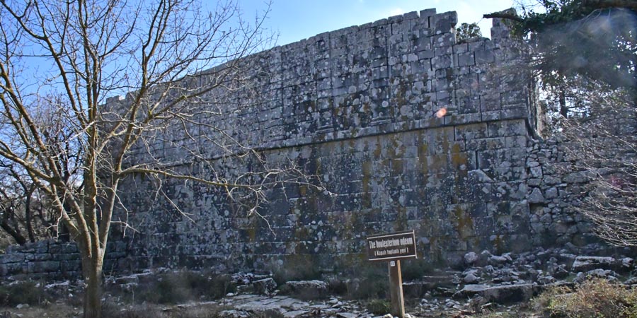 Bouleuterion /Odeon (Kapalı toplanı yeri), Termessos Antik Kenti, Döşemealtı Bouleuterion /Odeon (Kapalı toplanı yeri), Termessos Antik Kenti, Döşemealtı