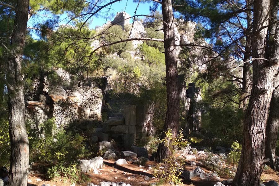 Akropolis, Trebenna / Trabenna Antik Kenti Kalıntıları Akropolis, Trebenna / Trabenna Antik Kenti Kalıntıları