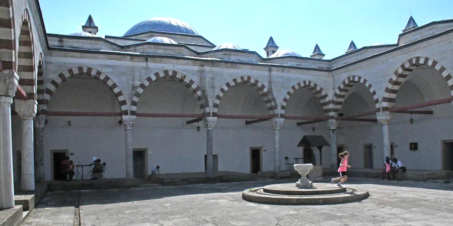 İkinci II. Bayezid Külliyesi / Beyazıt, Tıp Medresesi, Edirne