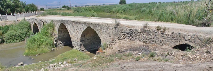 Dana Ahmetli Köprüsü / Taş Köprü
