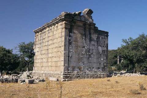 Imperatorlar ve Aphrodite Tapınağı / Roman Emperor`s Temple, Adada, Sağrak