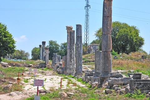 Prachtallee - Hierapolis Kastabala Antik Kenti