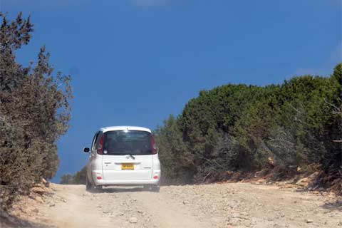 Straße nach Zafer Burnu und die Kliden Inseln