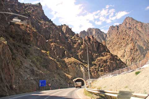 Erzurum-Artvin-Yol D950