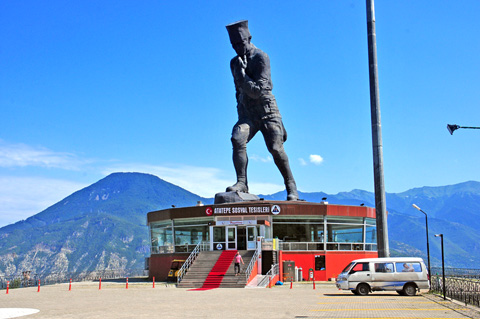 Atatürk Monument, Atatürk Heykeli, Café und Aussichtspunkt