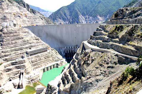 Staudamm Deriner Barajı