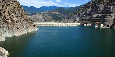 Staudamm Deriner Barajı