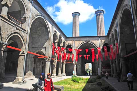 Çifte-Minare-Medrese, Çifte Minareli Medrese, Twin Minaret Madrasa, Erzurum