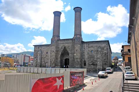 Çifte-Minare-Medrese, Çifte Minareli Medrese, Twin Minaret Madrasa, Erzurum