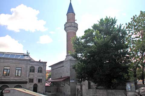 Emirşeyh Türbesi, Erzurum
