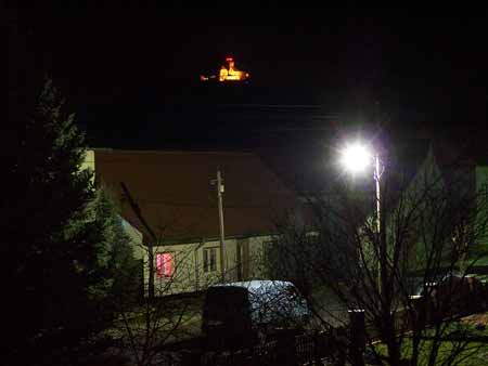 Haarhausen bei Nacht mit Blick zur Wachsenburg