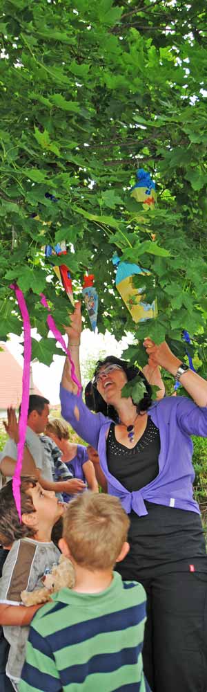 Zuckerttenbaum zum Zuckerttenfest im Kindergarten Haarhausen