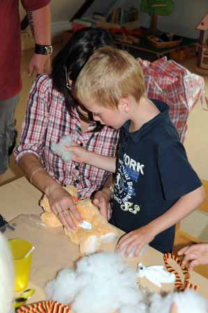 Bastelstunde von Teddybren - Zuckerttenfest 2010