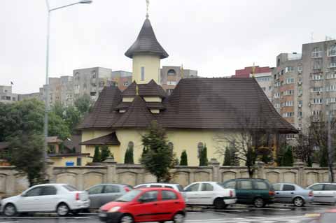 People's Salvation Cathedral chapel