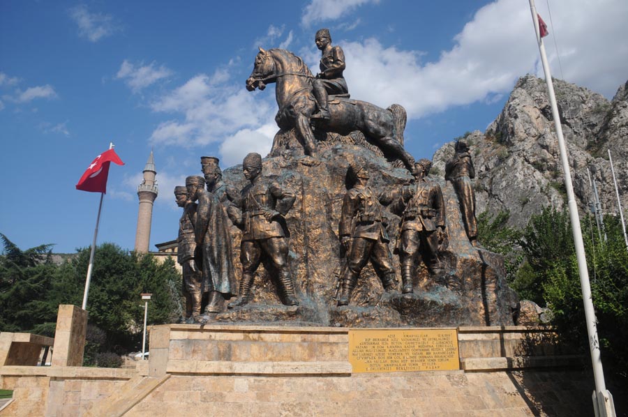 Atatürk Anıtı, Amasya