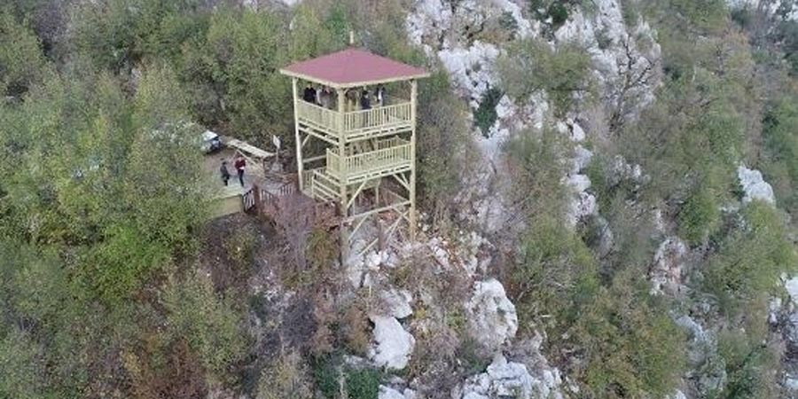 Loç Vadisi Seyir Terası / Balkonu
