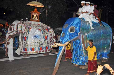 Colombo Navam Perahera