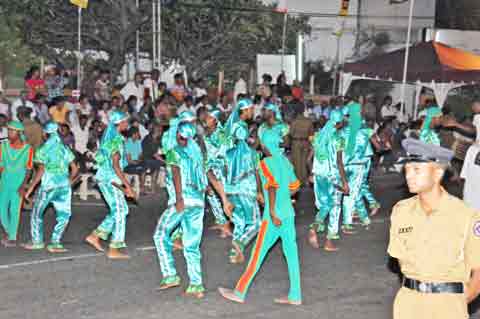 Pathuru Dance - Navam Perahera Colombo 2014