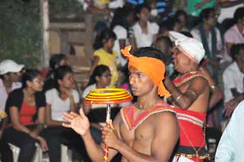 Raban Playing - Navam Perahera Colombo 2014