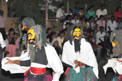 Salupaliya Mask Dance - Navam Perahera Colombo 2014