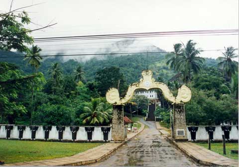 PAluvihara Rock Cave Temple Matale