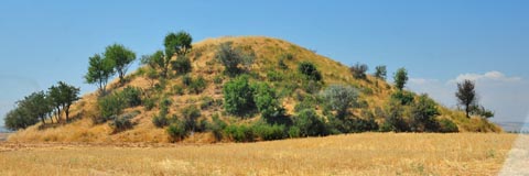 Sofraz Tümülüsleri (Büyük Tümülüs) Sofraz Tumulus (Großer Tumulus A)