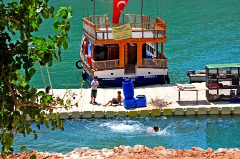 Bootsanleger an der Festung Rumkale Kalesi