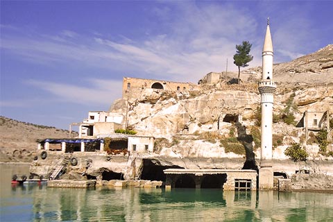 Halfeti Batık Camii, Savaşan / Eski Halfeti / Xelfetî