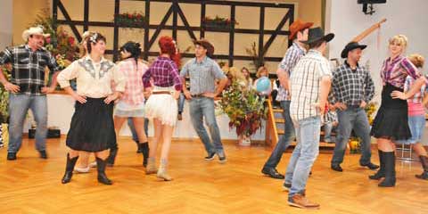 Country-Tanz zur Kinderkirmes Wechmar 2013