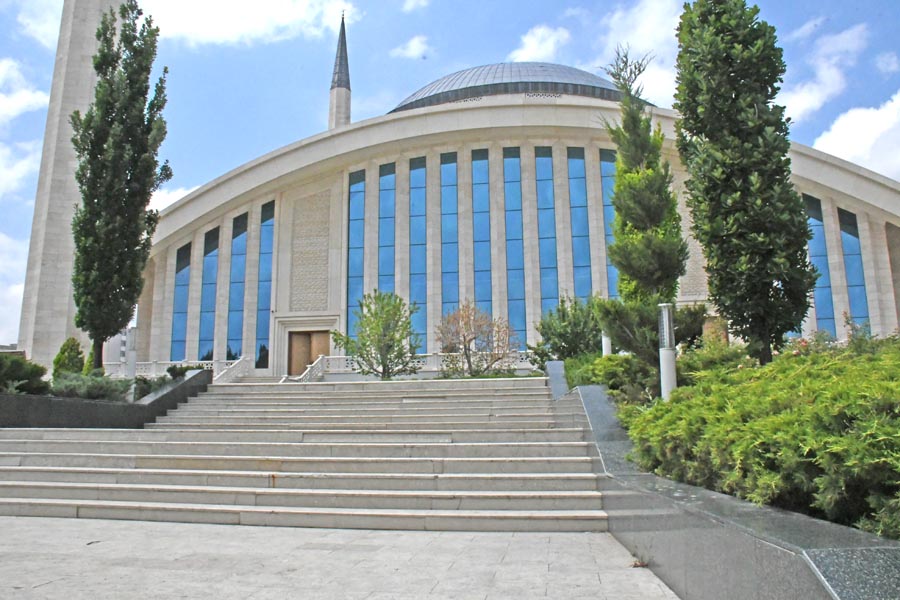 Ahmet Hamdi Akseki Camii, Ankara