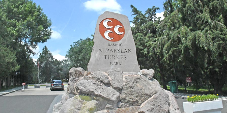 Başbuğ Alparslan Türkeş’in Anıt Mezarı / Alparslan Türkeş Kabri, Ankara
