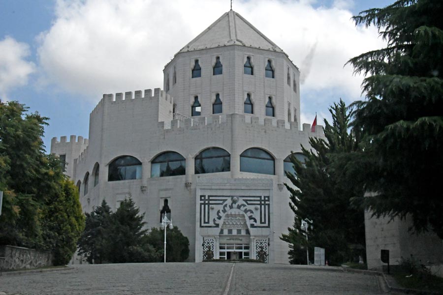 Estergon Kalesi Türk Kültür Merkezi, Ankara